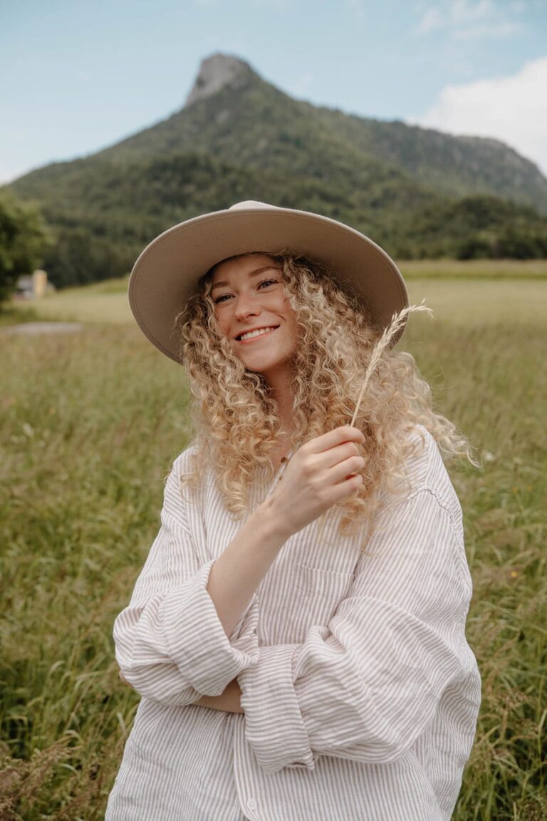 Elisa K.