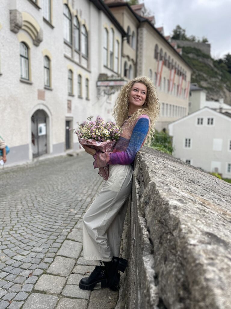Elisa K.