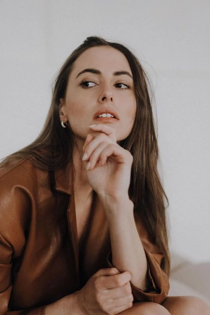 Elisa Mo.