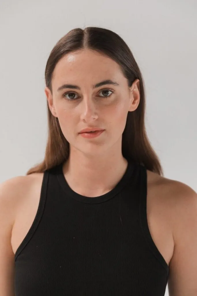 Elisa Mo.