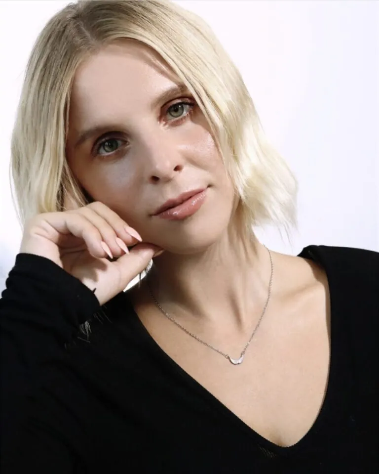 Gloria M.
