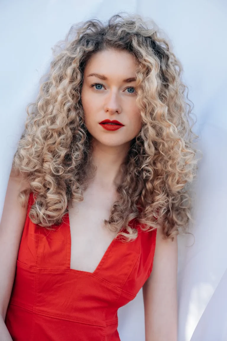 Elisa K.