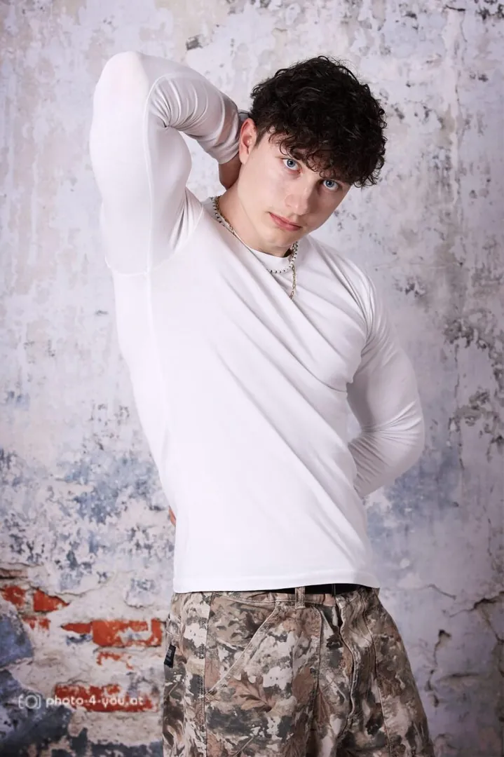 Alexander Ra.