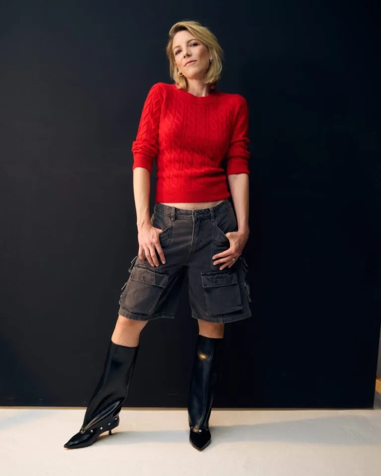 Julia Schi.