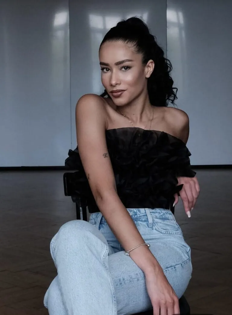 Kim Alina Z.