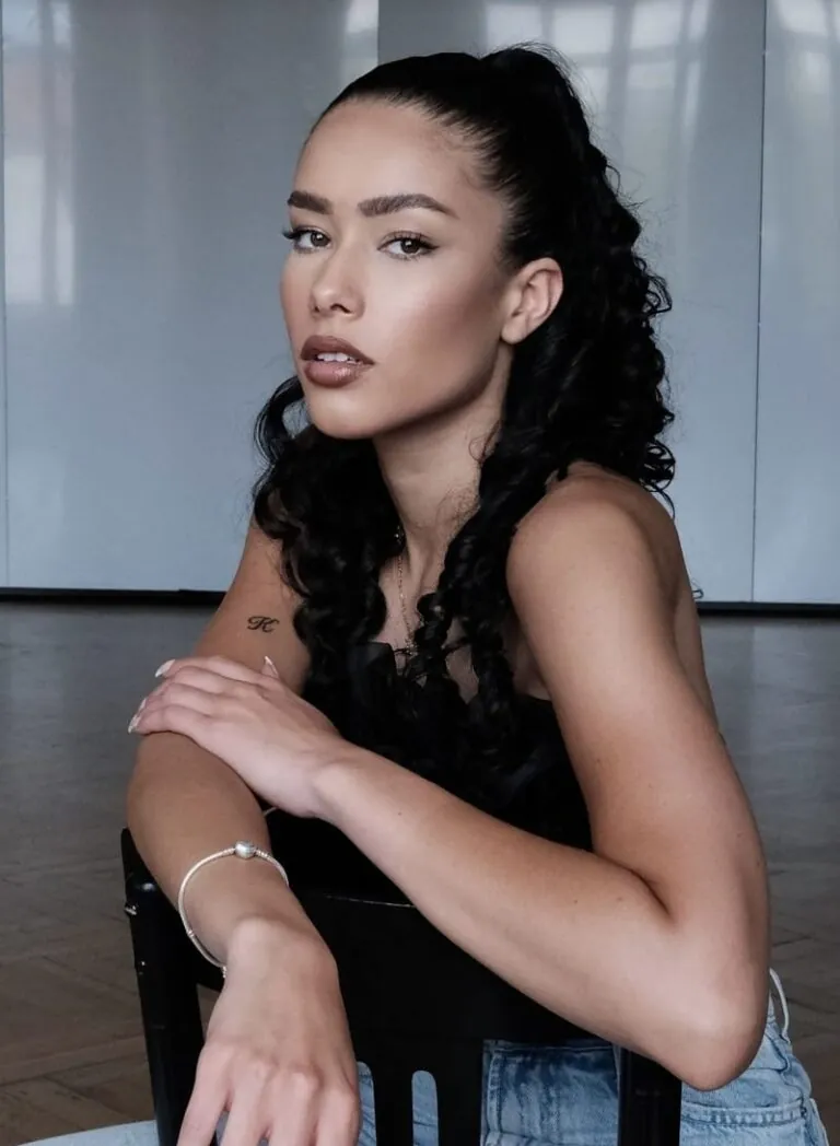 Kim Alina Z.