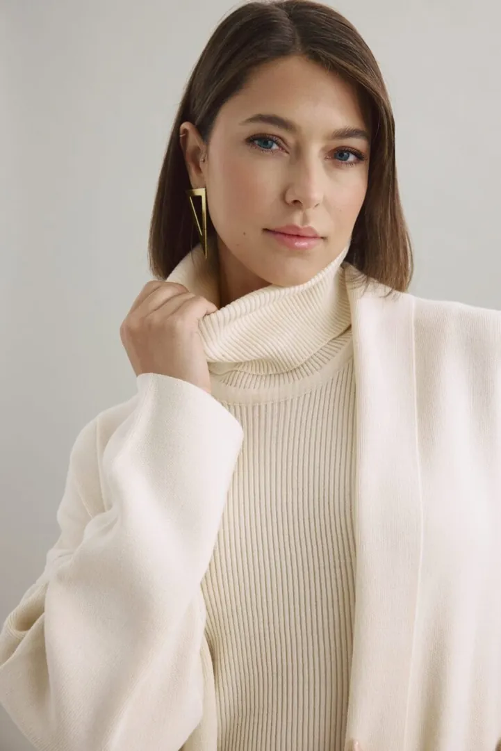 Laura Ba.