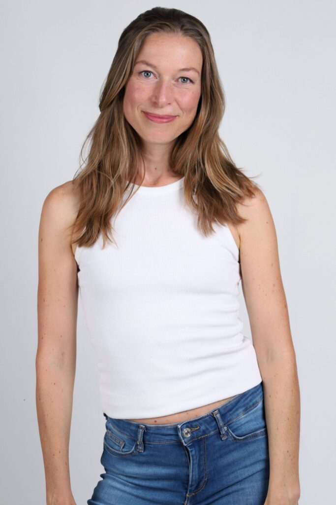 Mira E.