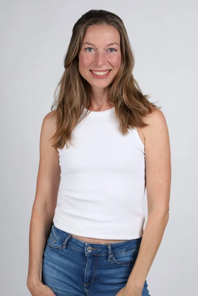 Mira E.