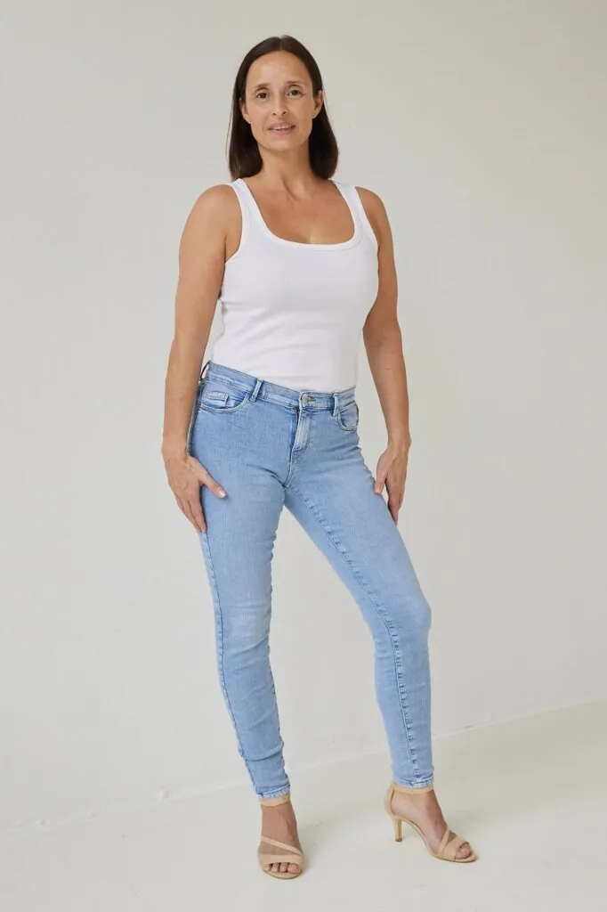 Nicole Re.