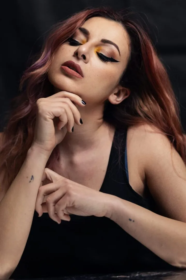 Vanelynn G.