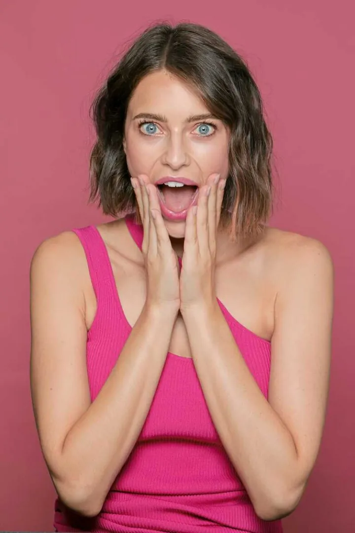 Laura Ba.