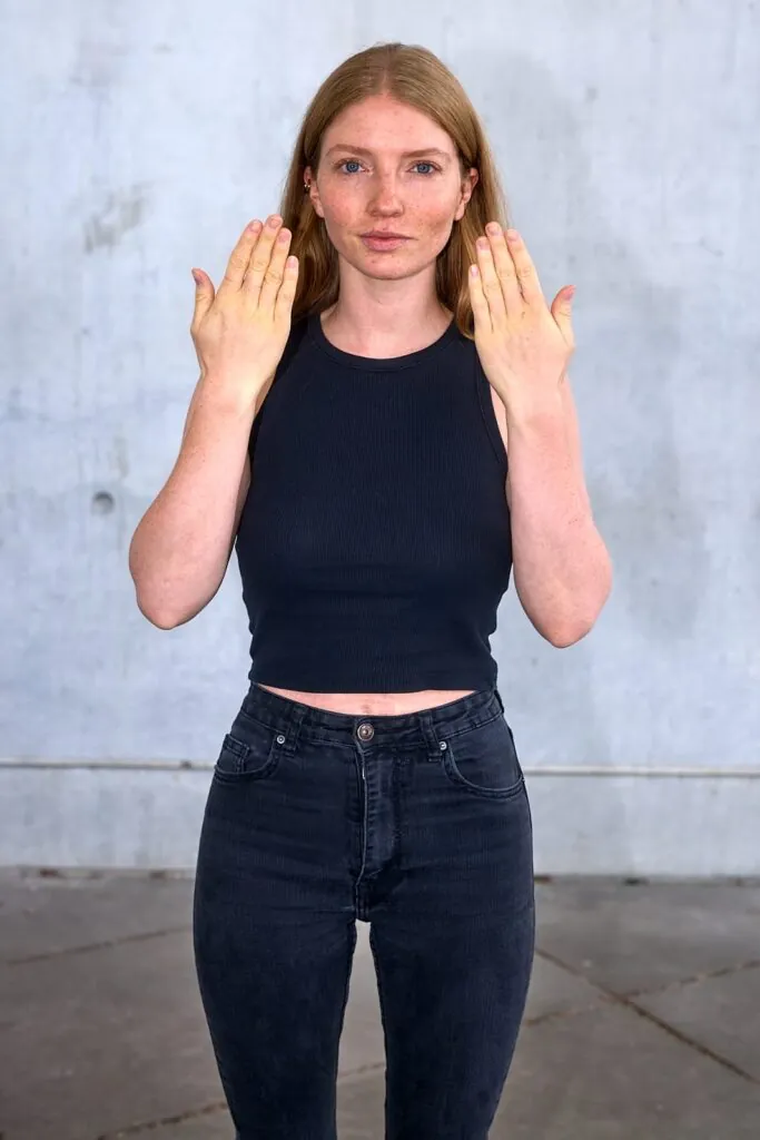 Laura Ri.