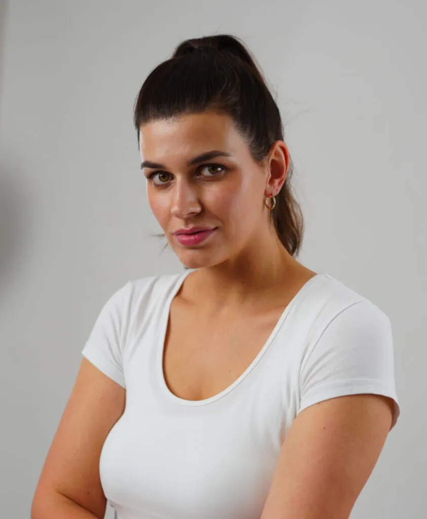 Linda Soe.