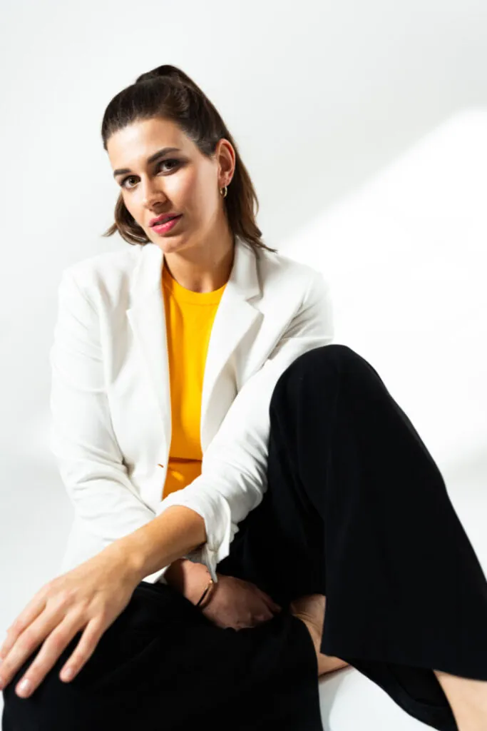 Linda Soe.