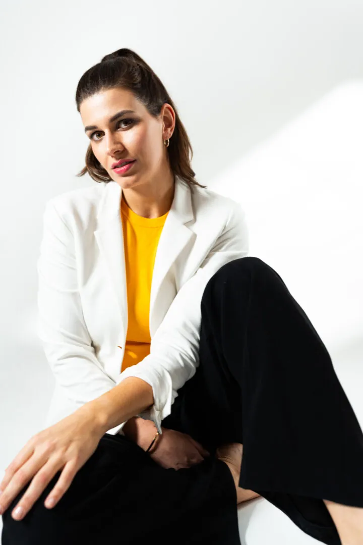 Linda Soe.