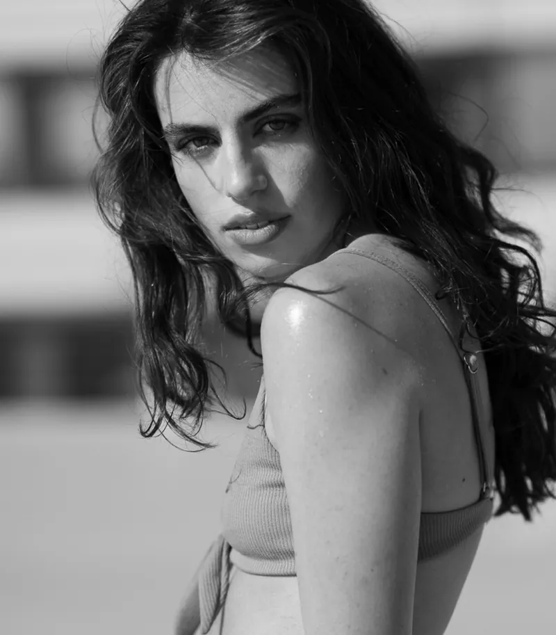 Aline Do.