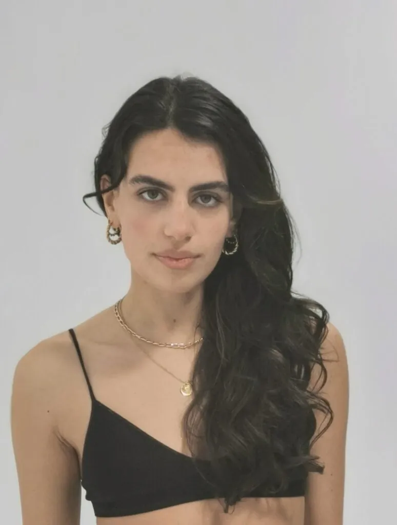 Aline Do.
