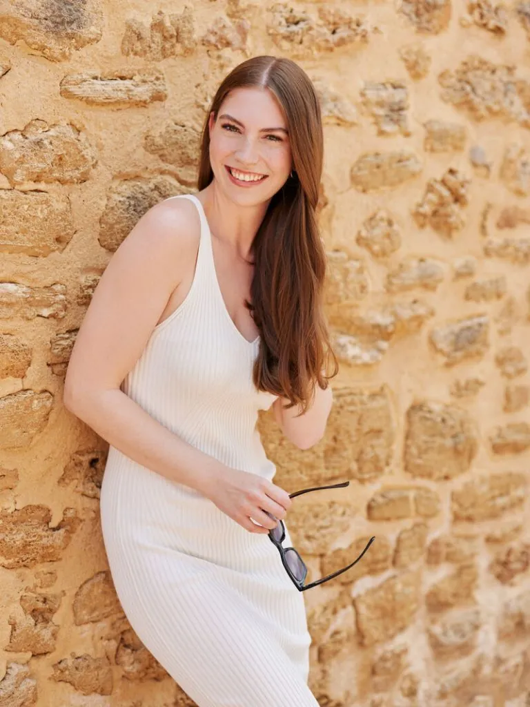 Julia Simp.