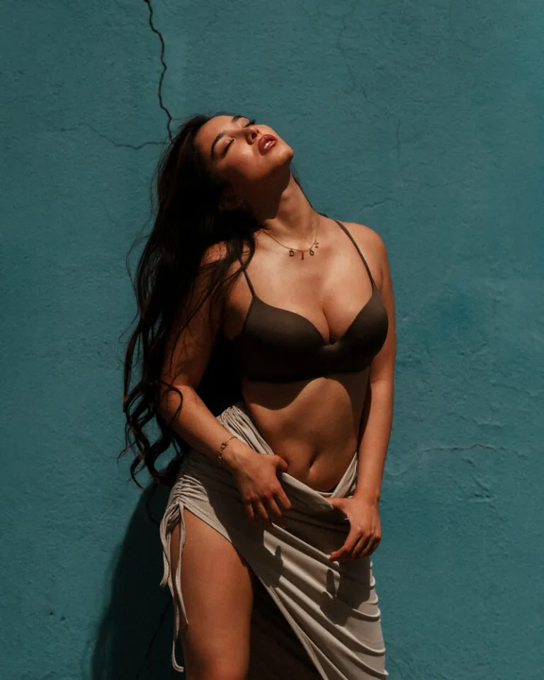 Maria Woe.