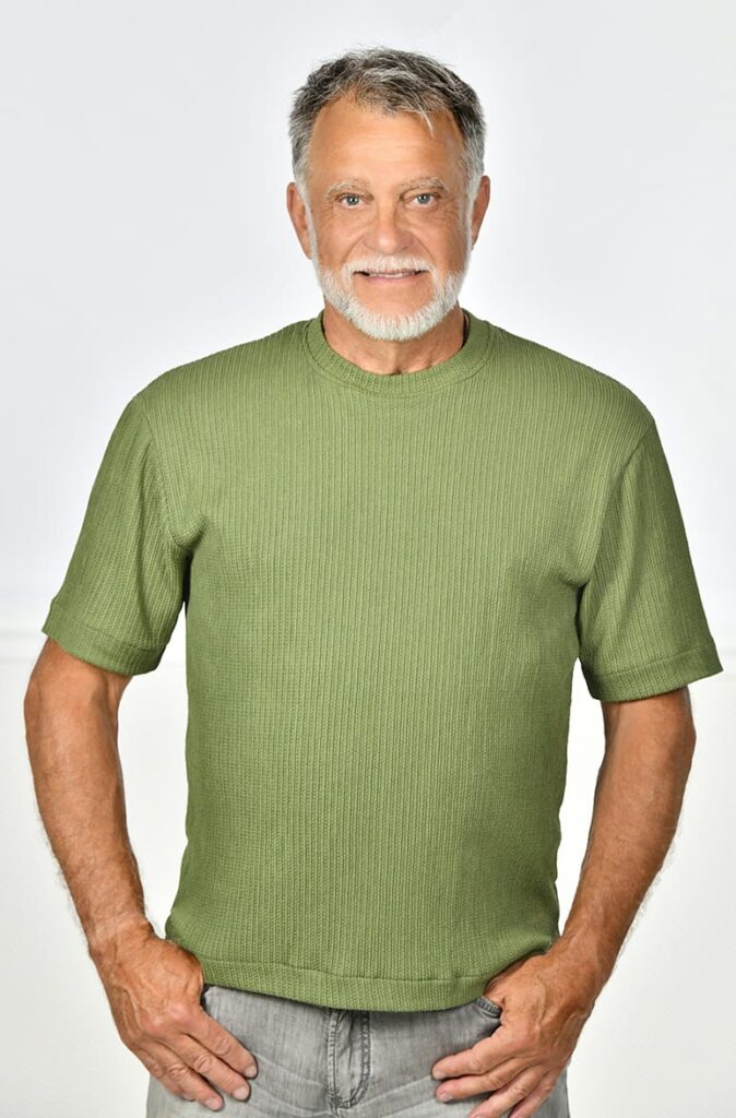 Michael Di.