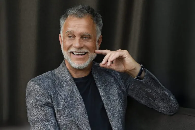 Michael Di.