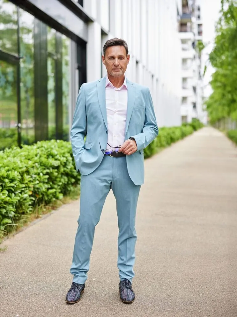 Ralf M.
