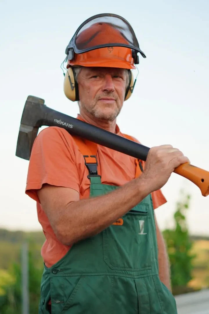 Reimund G.