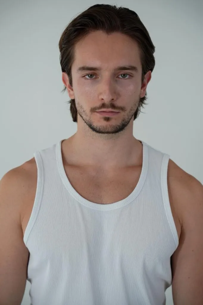 Rinor T.