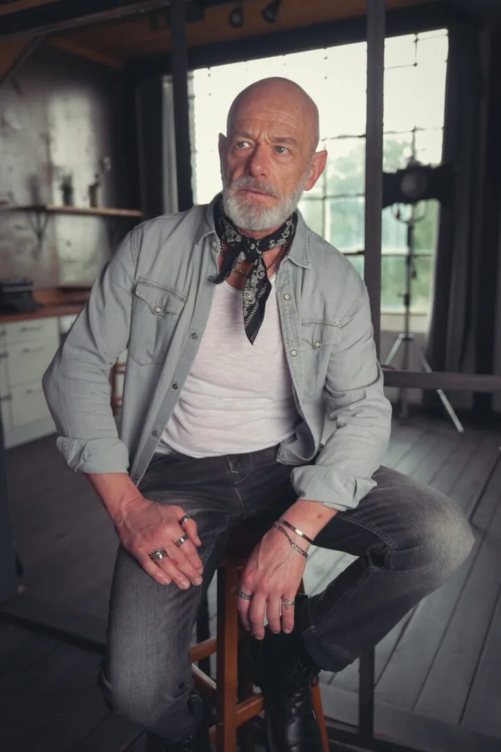 Robert H.