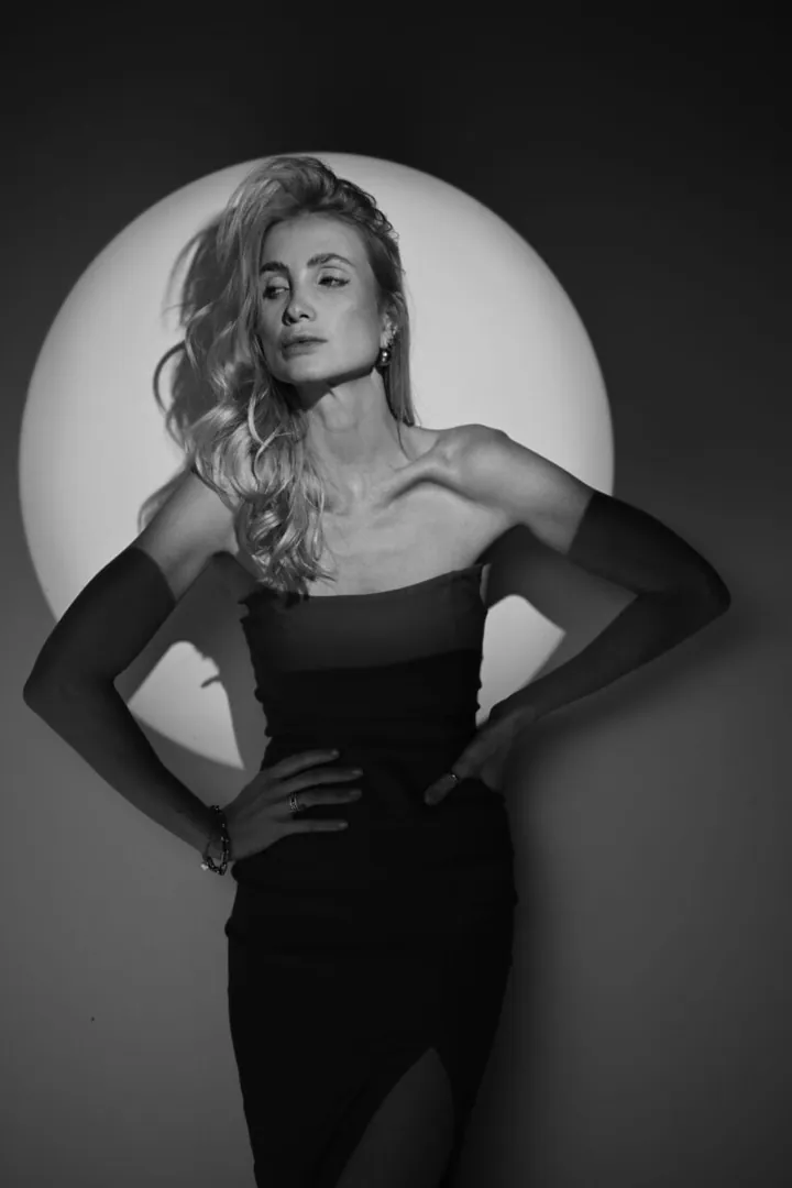 Rebecca Ne.