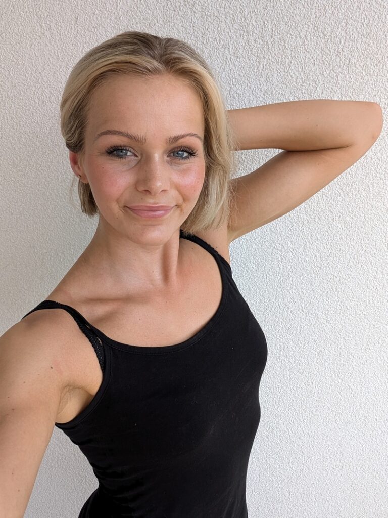 Viviana J.