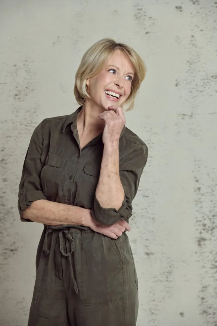 Carola La.