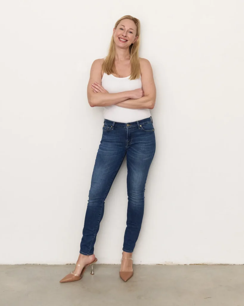 Pola Heidi Ganzkörper vorne 2heidi fuchsenthaler