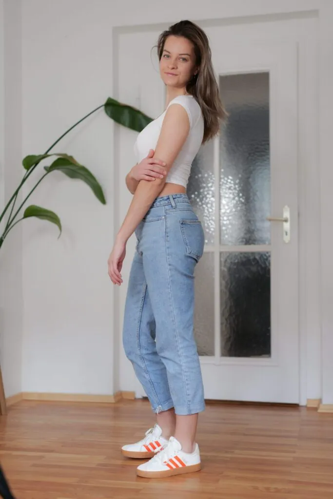 Julia Ge.