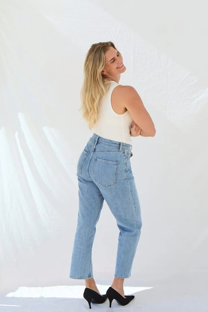 Sabrina Oe.