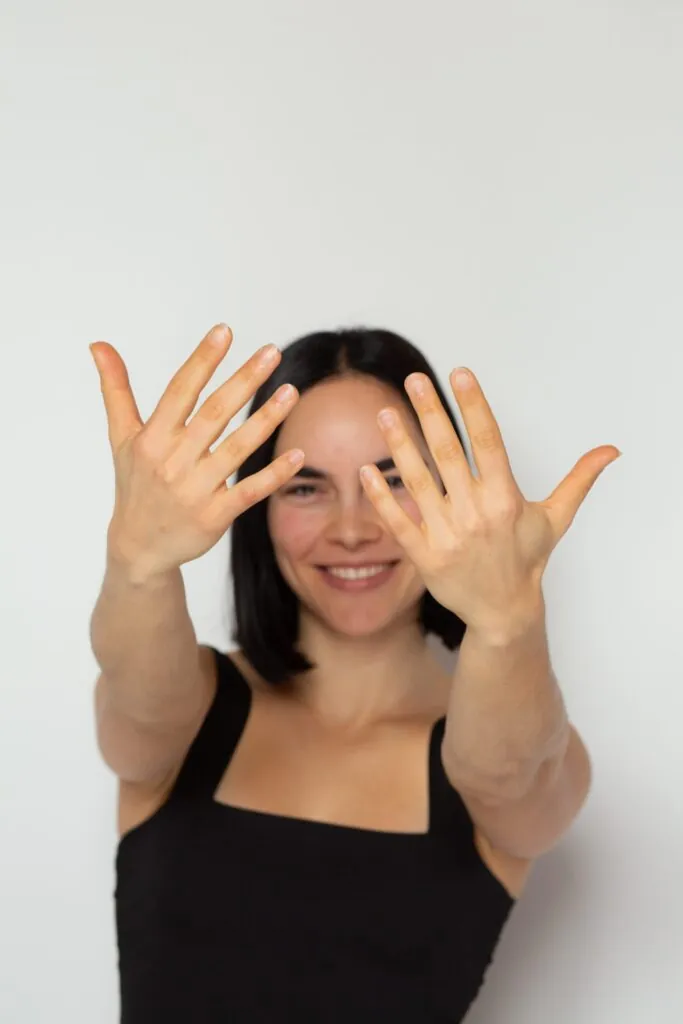 Sarah Grei.