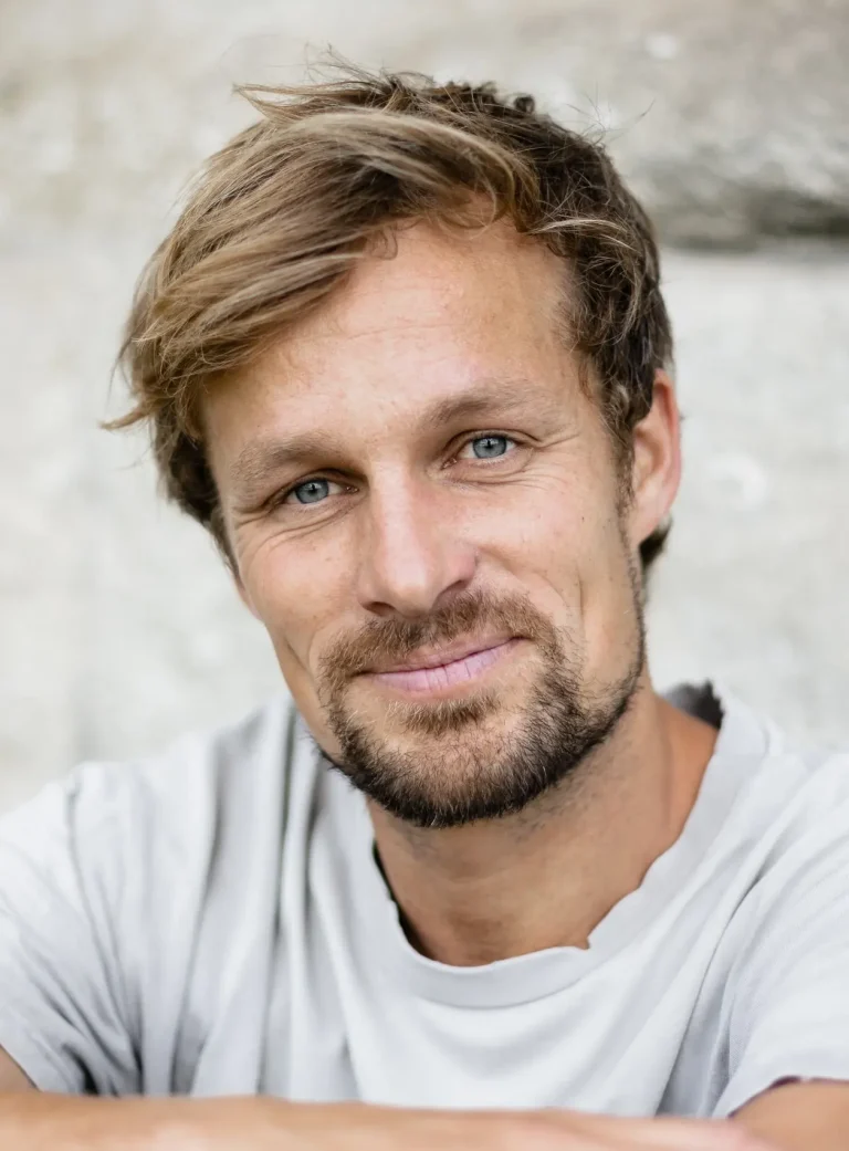Andreas M.