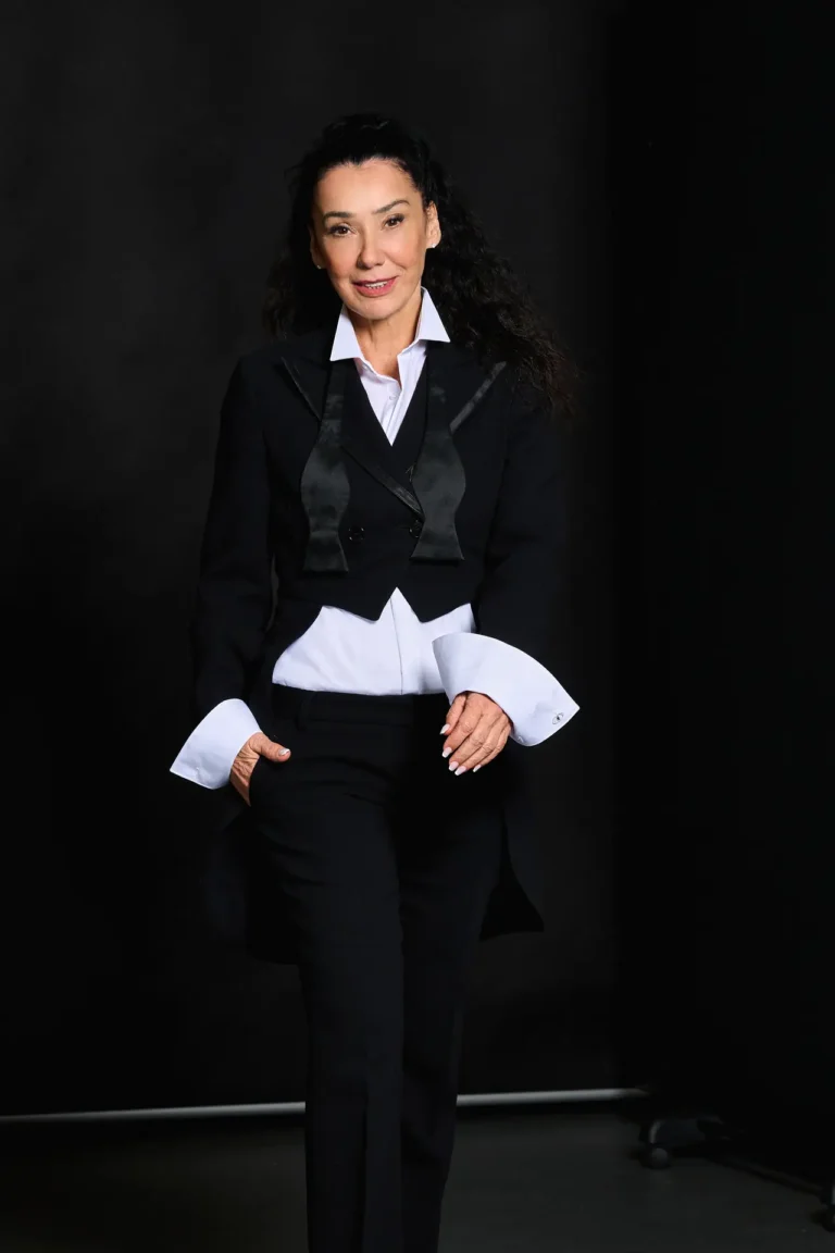 Izabel Sn.