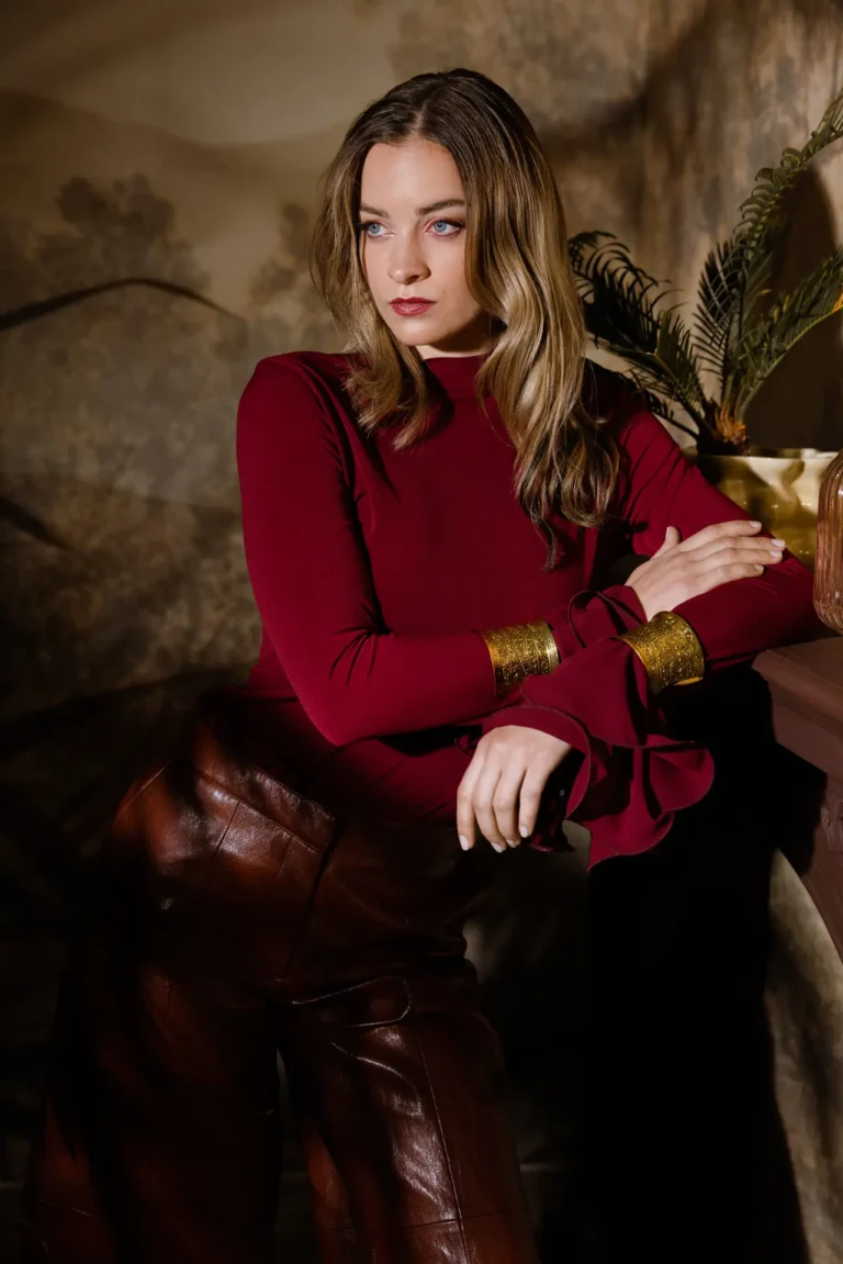 Julia Ge.
